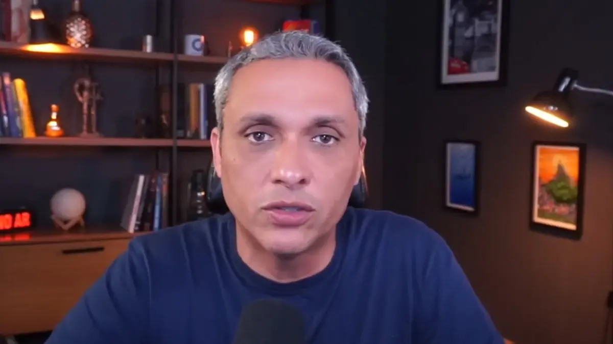 Gayer se defende de acusações após ser indiciado pela PF por desvio de cota parlamentar