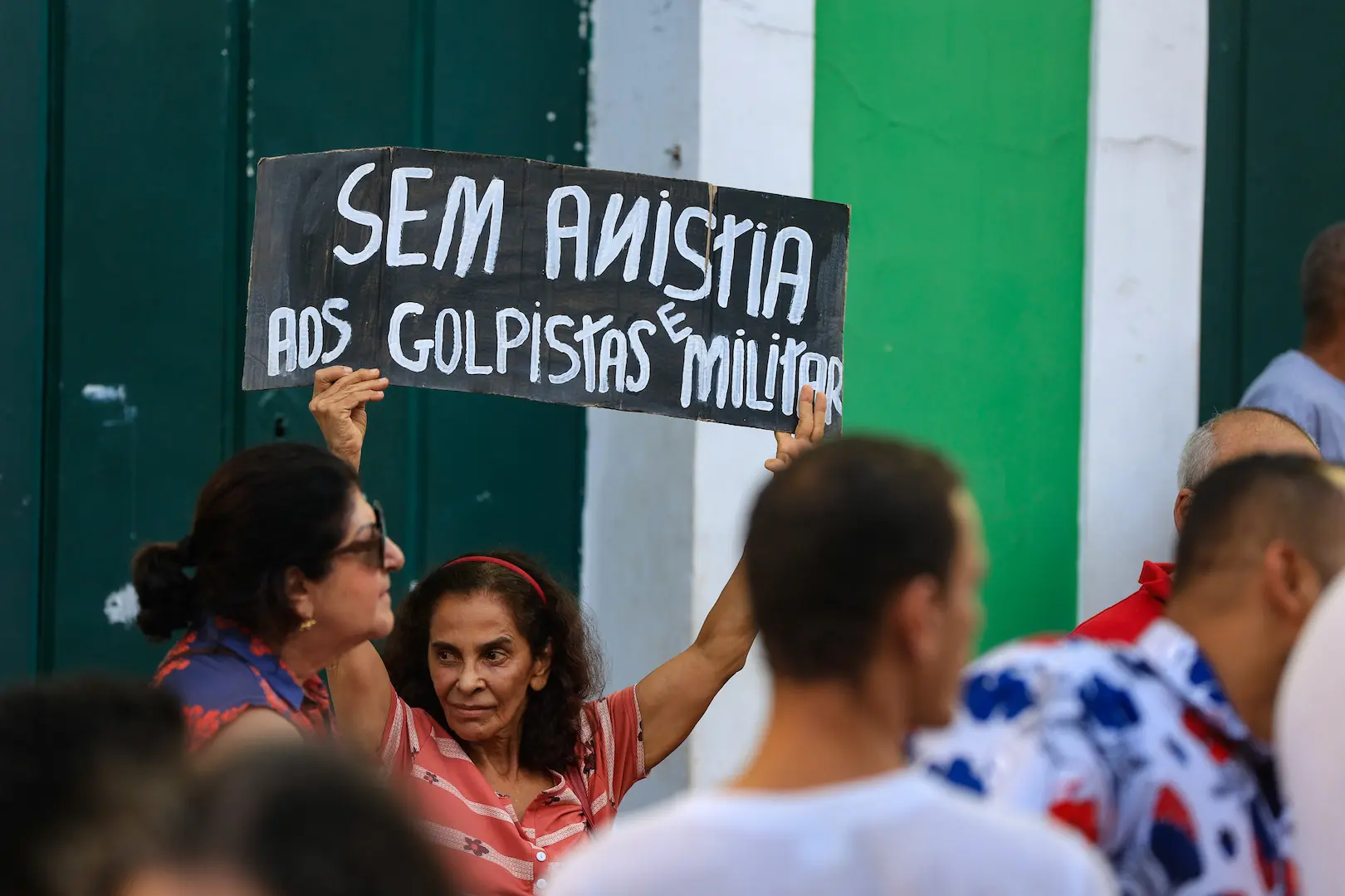ato-esquerda-sem-anistia-placa