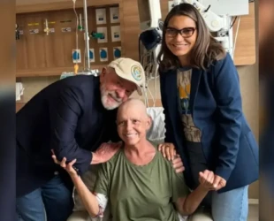 Lula e Janja visitam Roseana Sarney no hospital