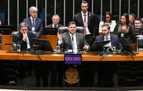 Captura de Tela 2025-12-19 às 22.10.45