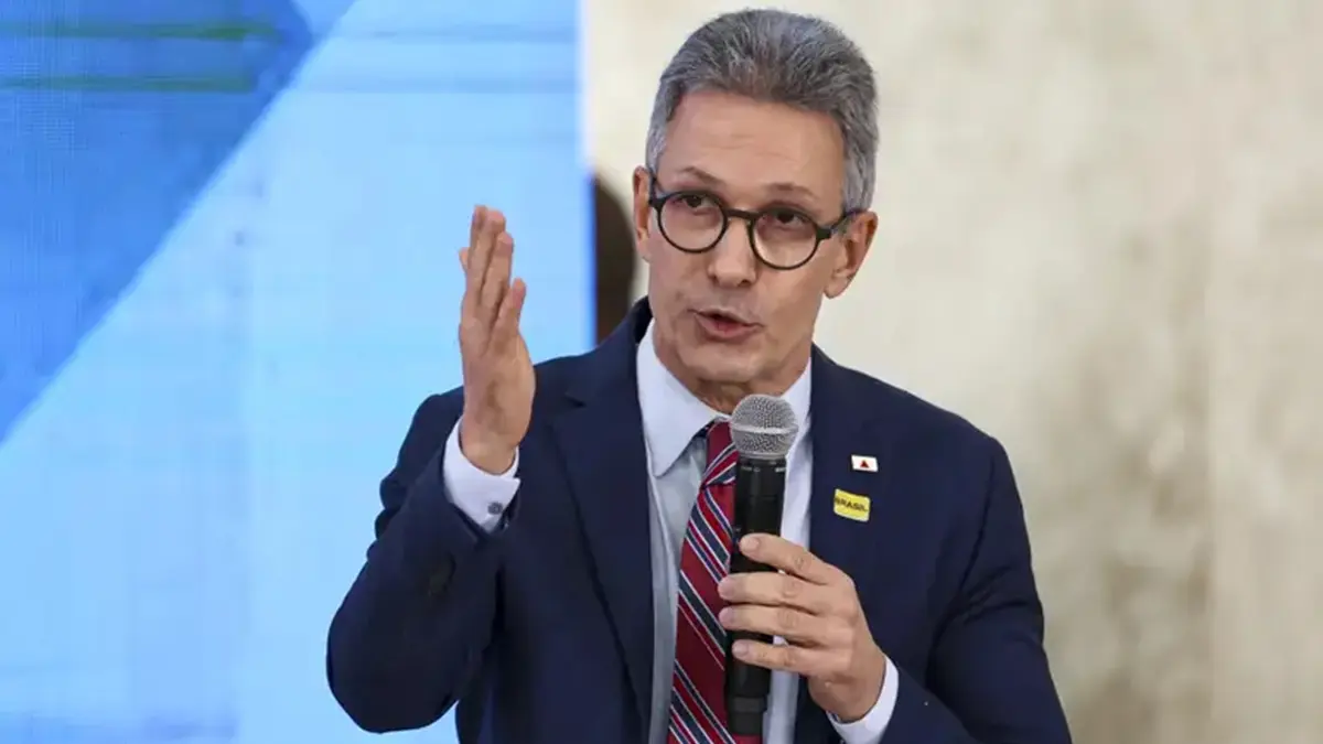 Romeu Zema quer ser vice de Flávio Bolsonaro