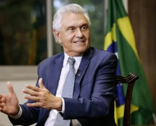 Governador-Ronaldo-Caiado_Secom-1215x810