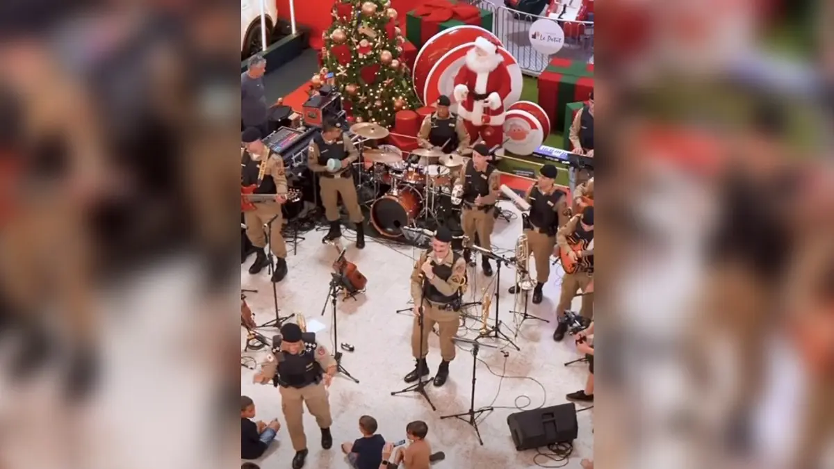 Aécio Neves publica clipe natalino da Polícia Militar de Minas Gerais: 'Melhor do Brasil'