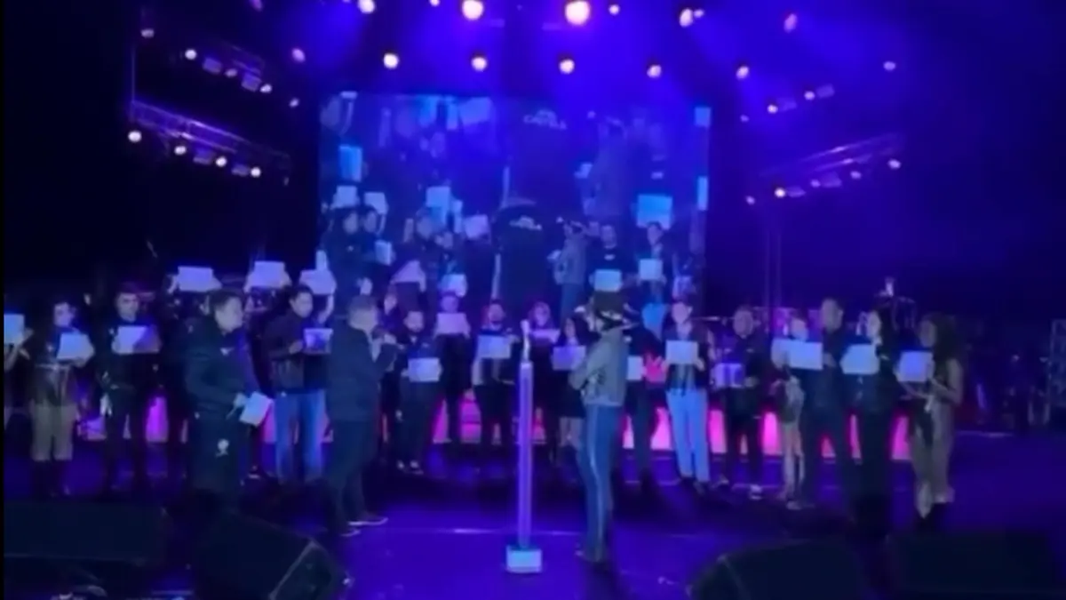 Equipe de Ana Castela faz homenagem à cantora