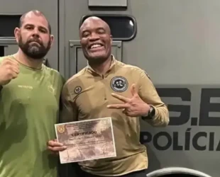 Anderson Silva treina para se tornar policial nos Estados Unidos