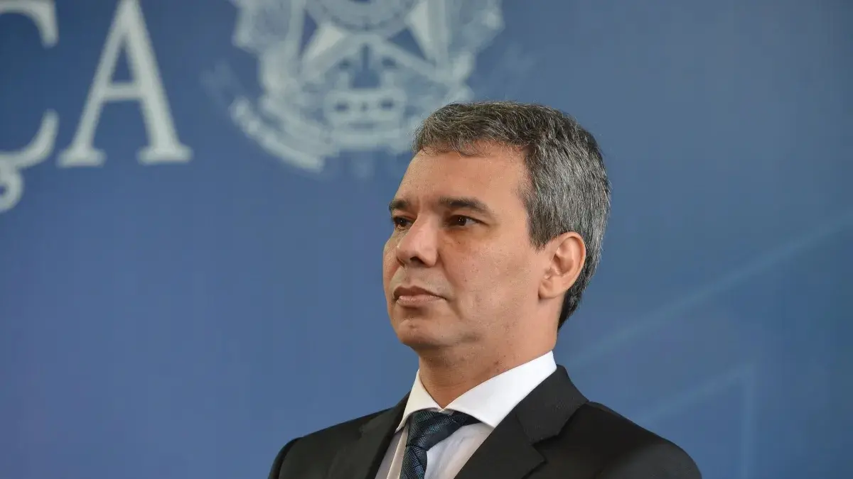 Lula deve indicar ex-ministro de Dilma para substituir Lewandowski