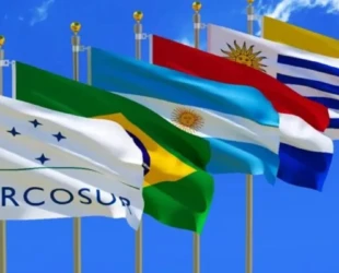 Senador apresenta PL da Anistia após Lula vetar dosimetria