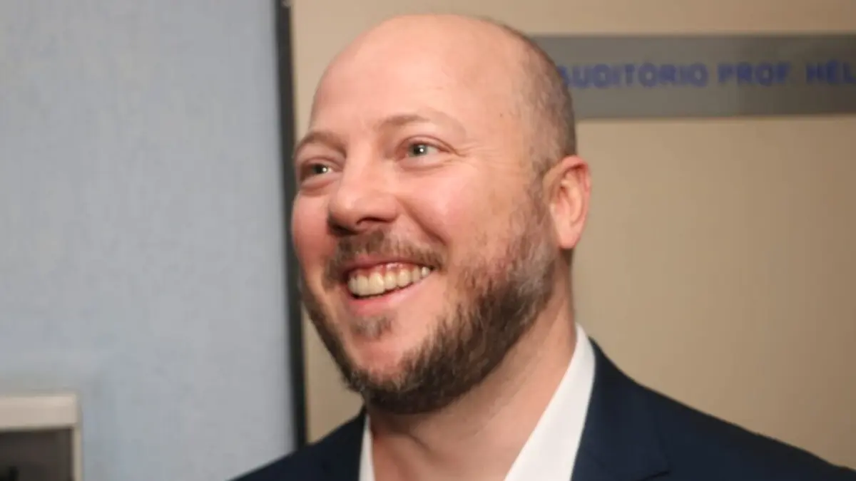 Secretário de Comunicação deve deixar a gestão Mabel nos próximos dias