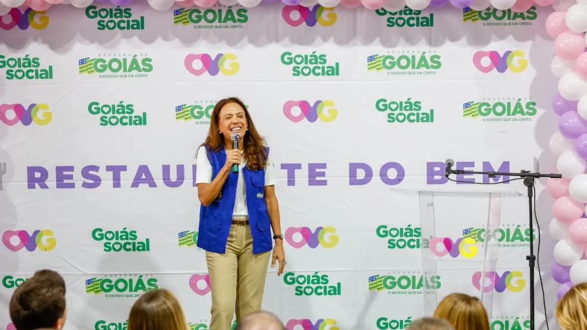 Primeira-dama Gracinha Caiado entrega 30 viaturas para Delegacias de Atendimento à Mulher