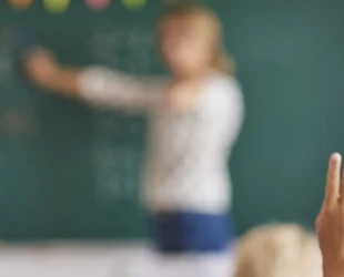 Lula aumenta piso dos professores para R$ 5.130,63