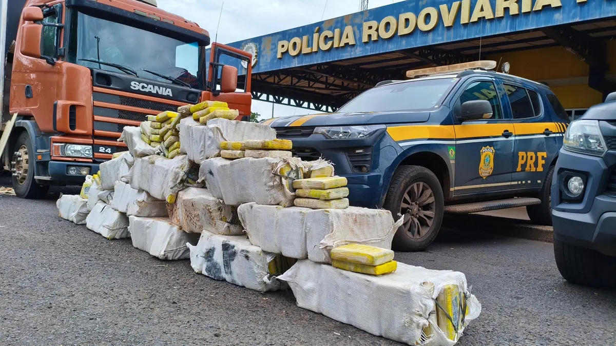 PRF apreende mais de meia tonelada de maconha em Itumbiara