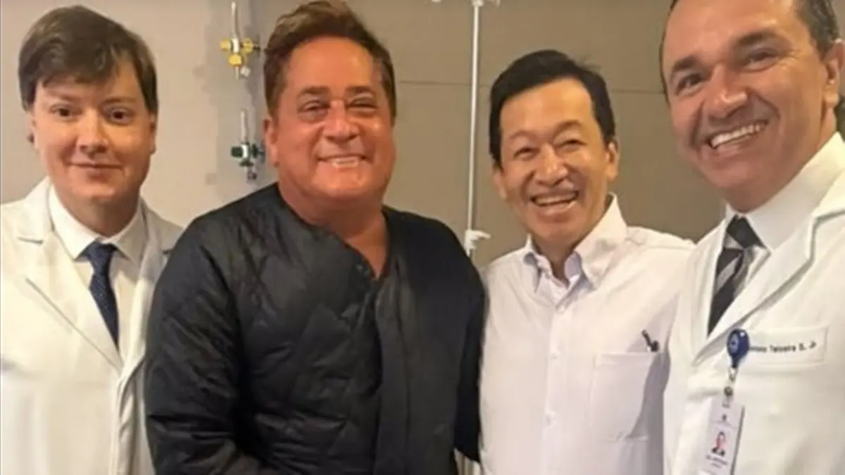 Leonardo passa por cirurgia no rosto em Goiânia