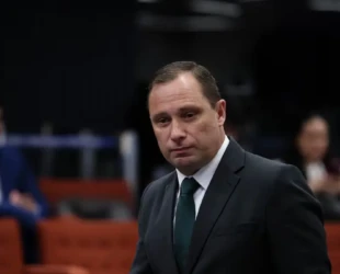 Mauro Cid consegue autorização para ir para a reserva do Exército