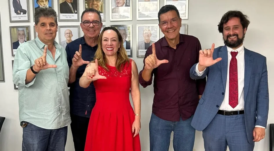 Reunião da executiva estadual do PT reúne pré-candidatos ao governo, mas não define nome
