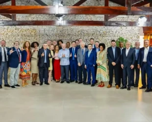 Só Novo e PL ficam de fora do jantar de Lula