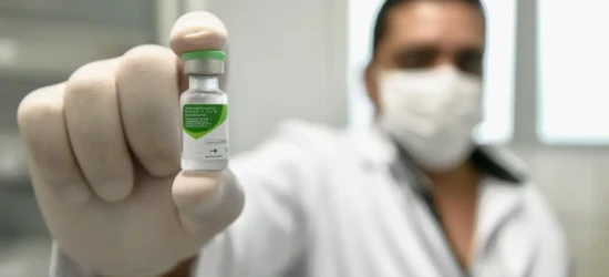 Jovens de 15 a 19 anos devem se vacinar contra o HPV em Goiás