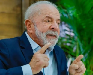 Lula sanciona reajuste dos servidores do Legislativo e TCU, mas veta penduricalhos