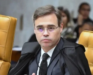 Mendonça derruba decisão de Toffoli e dá força à PF no caso Master