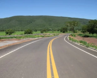 GOINFRA_GOVERNO_INVESTE_EM_INFRAESTRUTURA_NO_NORDESTE_GOIANO_POR_SILVANO_VITAL-1215x810