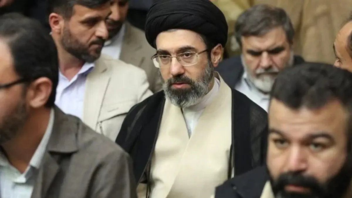 Assembleia elege Mojtaba Khamenei, filho de Ali Khamenei, o novo líder supremo do Irã