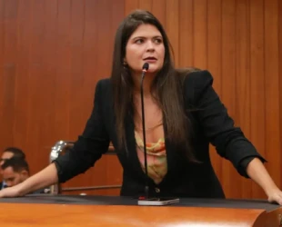 PSDB pede mandato da vereadora por Goiânia Aava Santiago