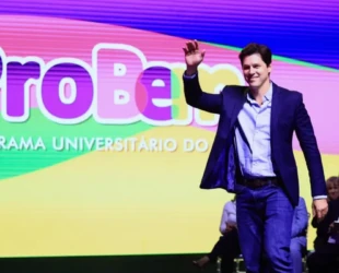 'ProBem gera mudanças concretas na vida dos estudantes goianos', diz Daniel Vilela