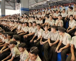 Goiás vai investir R$ 75 milhões no Bolsa Uniforme para alunos de Colégios Militares
