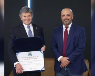 Fux recebe título de cidadão goianiense