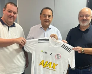 Adriano do Baldy convida Tatá Teixeira para disputar vaga na Assembleia Legislativa