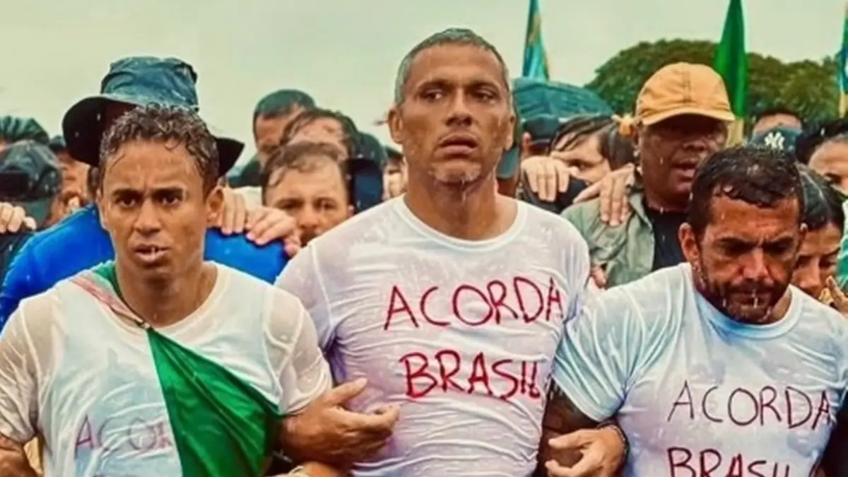 Movimento 'Acorda, Goiás! Acorda, Brasil' reúne Gayer, Nikolas e Michelle Bolsonaro em Goiânia