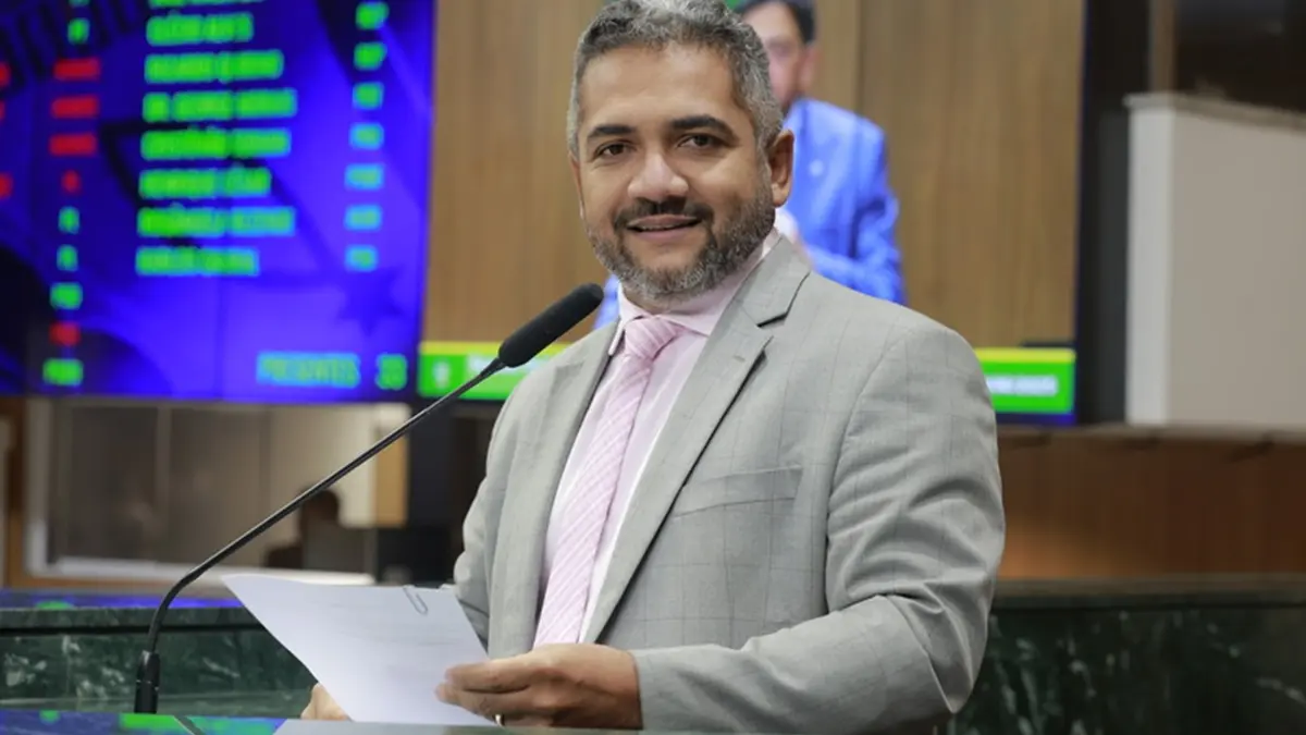 Filiação de Júlio Pina ao PV gera insatisfação no PT