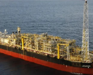 Estados Unidos autorizam entrada de petroleiro russo em Cuba