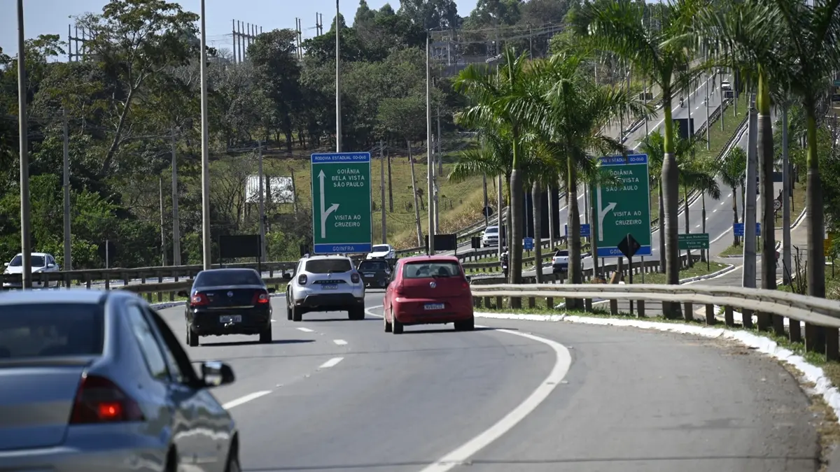 Governo de Goiás inicia restauração da GO-060 entre Goiânia e Trindade