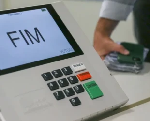 Dez prefeitos de capital deixam cargo para concorrer às eleições deste ano