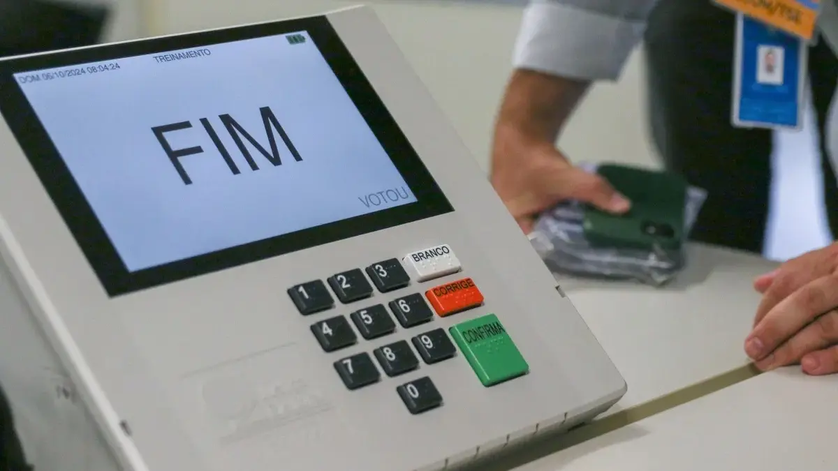 Dez prefeitos de capital deixam cargo para concorrer às eleições deste ano