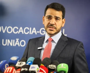 Indicado ao STF, Messias deve ter entre 48 e 52 votos no Senado, dizem aliados