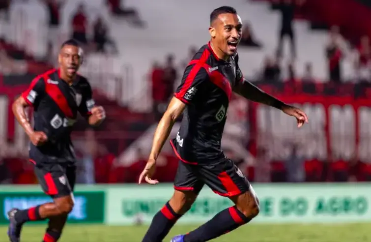 Captura de Tela 2026-04-12 às 23.04.49