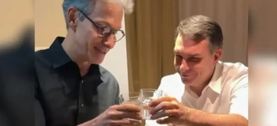 Zama critica 'frutas podres' no PL