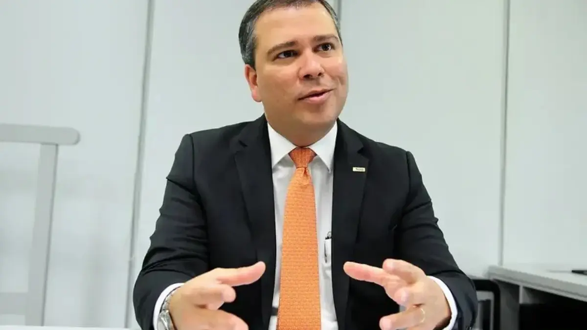 PF prende ex-presidente do BRB Paulo Henrique Costa