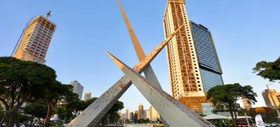 Goiânia terá desvios no trânsito para revitalização de monumento na Praça do Ratinho