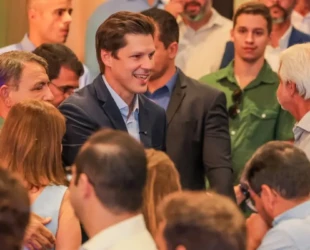 Daniel lidera em todos os cenários de 1º e 2º turnos, aponta Genial/Quaest