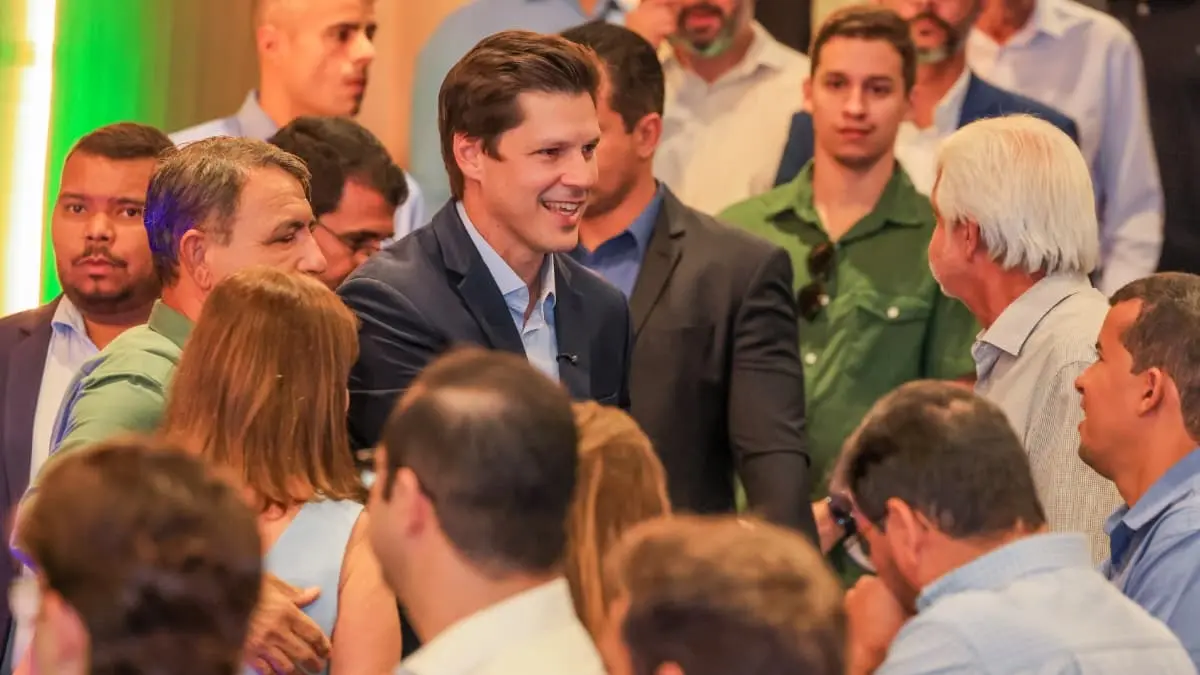 Daniel lidera em todos os cenários de 1º e 2º turnos, aponta Genial/Quaest