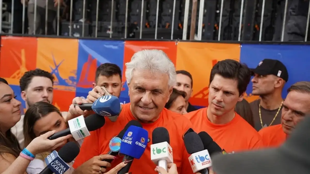 Caiado prevê derrota de Lula em segundo turno durante a Marcha para Jesus, em Goiânia