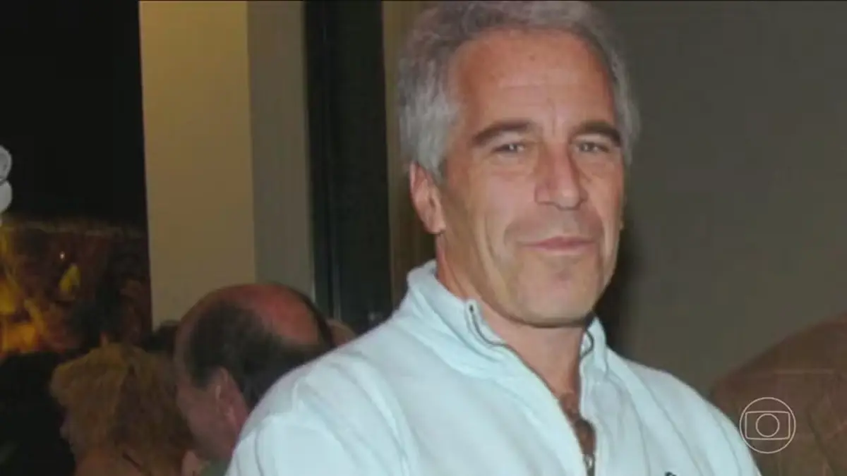 Justiça dos EUA divulga carta atribuída a Jeffrey Epstein antes da morte dele
