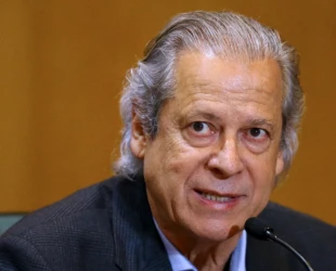 cpi-petrobras-jose-dirceu-ctba-2015-3456.jpg