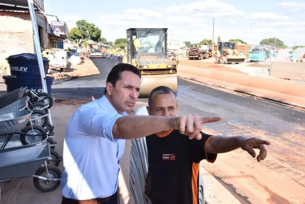Vilela-Inspeciona-Obras-e-Prepara-Aparecida-Para-as-Chuvas.webp-1024x683