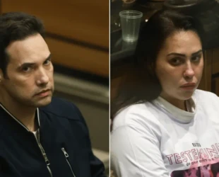 23mar2026---dr-jairinho-e-monique-medeiros-durante-sessao-no-tribunal-de-justica-do-rio-de-janeiro-1780246275017_v2_900x506