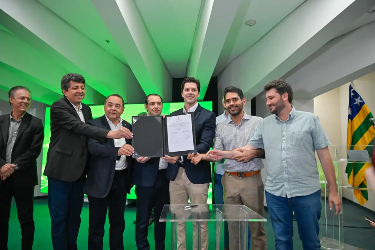 Daniel-Vilela-anuncia-ampliacao-do-Casas-a-Custo-Zero_Lucas-Diener