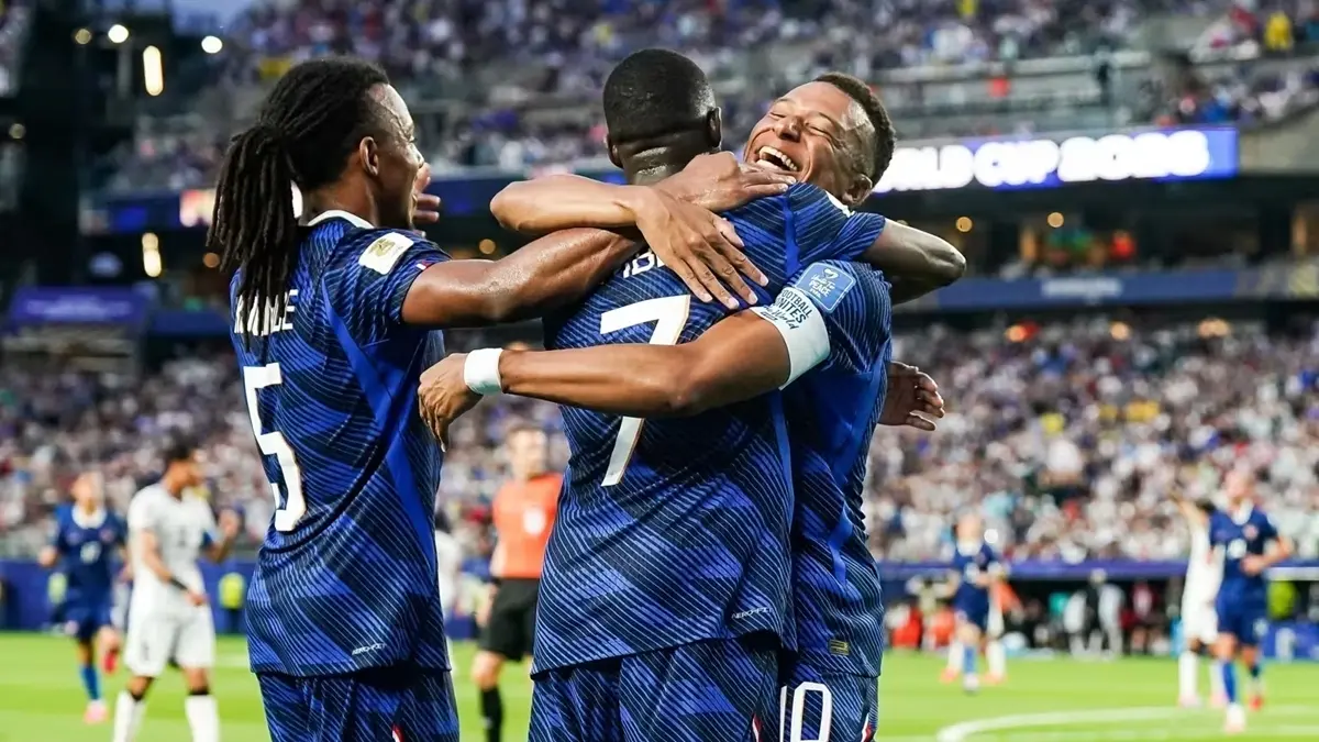 França e Marrocos disputam vaga na semifinal da Copa nesta quinta-feira