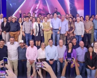 Daniel pede apoio de 50 prefeitos para Gracinha Caiado ao Senado